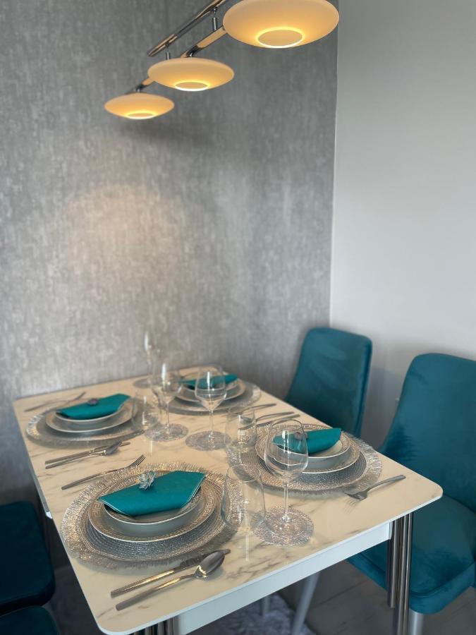 Brand New First Line Sea View 2 Bedroom Apartment Burgasz Kültér fotó