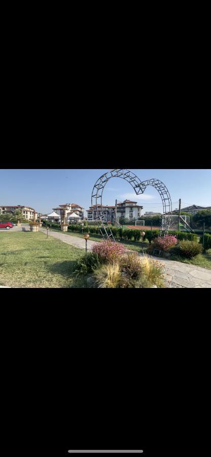 Brand New First Line Sea View 2 Bedroom Apartment Burgasz Kültér fotó